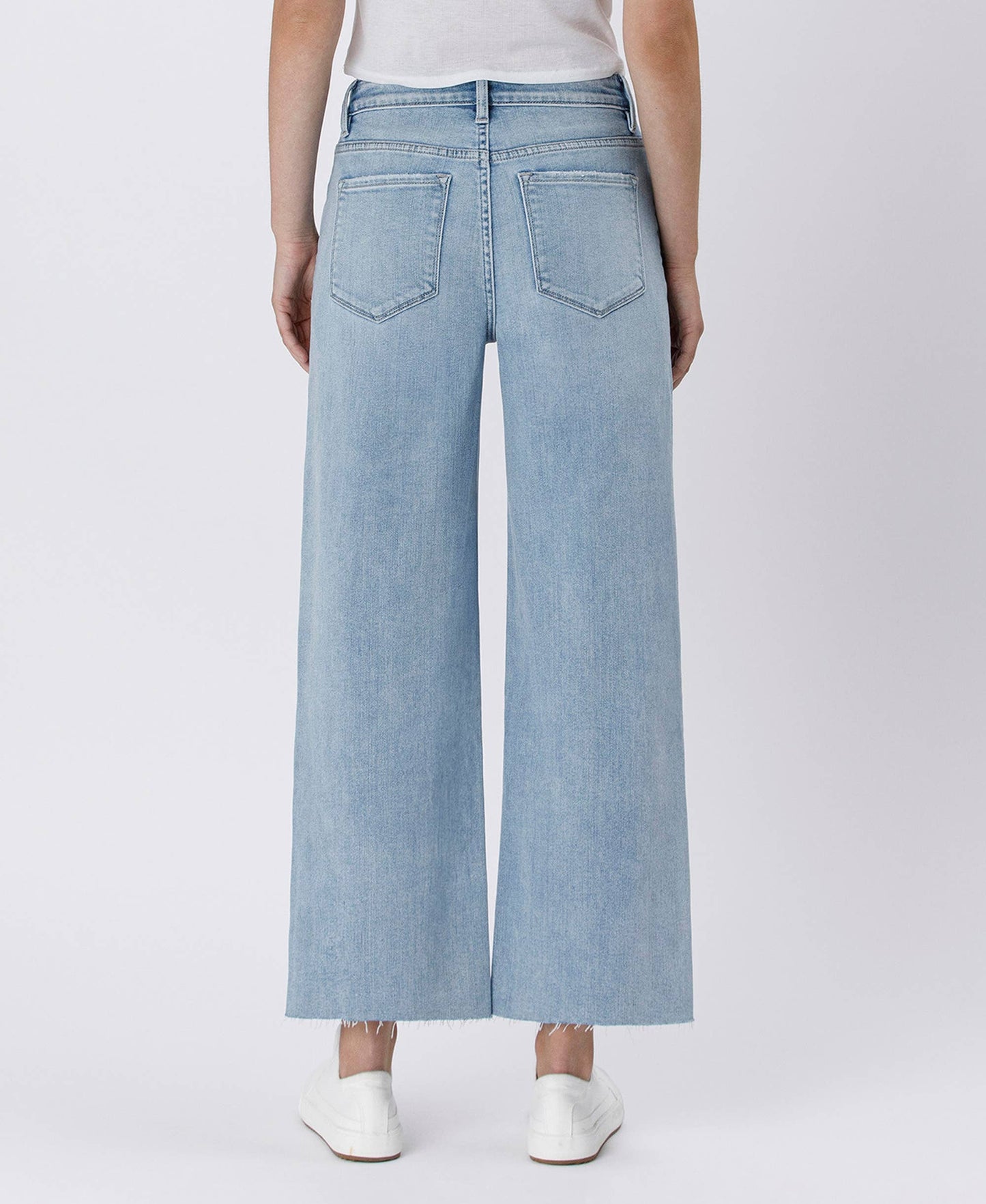 HIGH RISE LIGHT WASH RAW HEM WIDE LEG