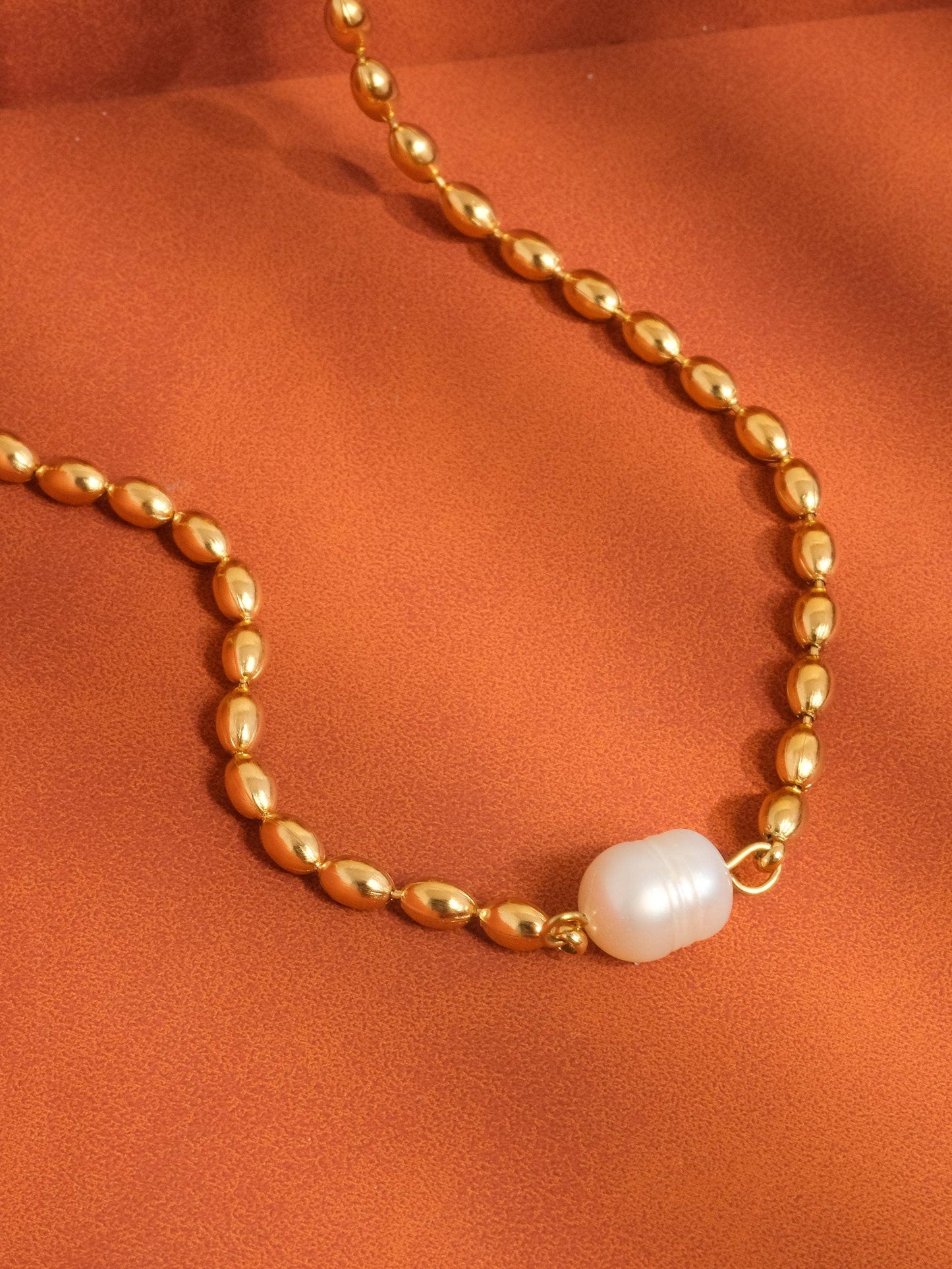 Vigne Pearl Necklace