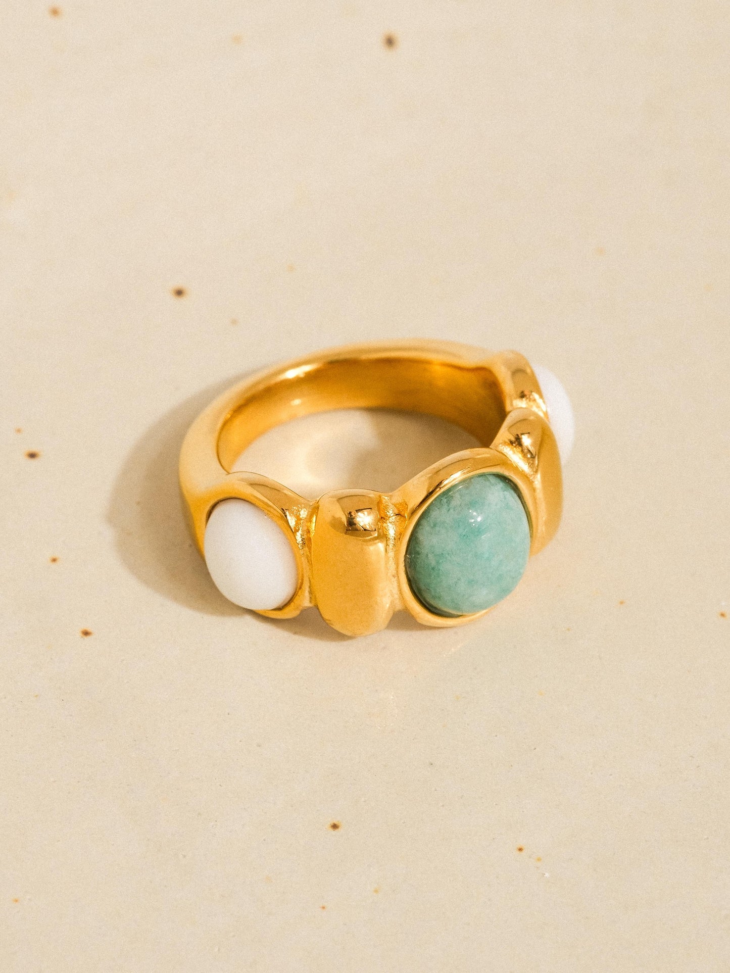 18k Gold Natural Stone Ring