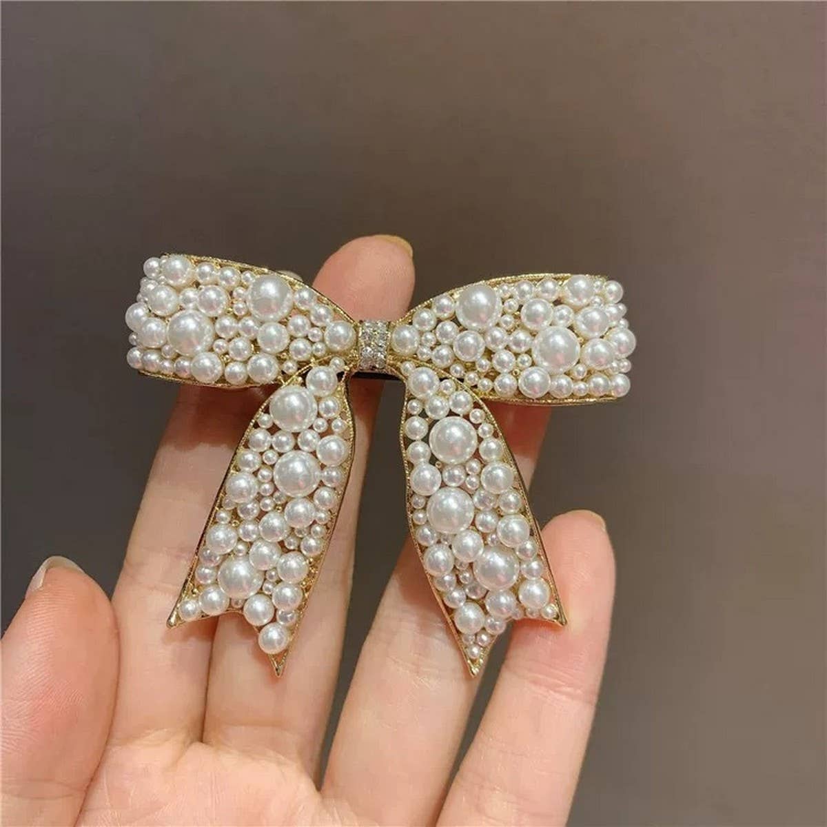 Pearl Bow Hair Clip