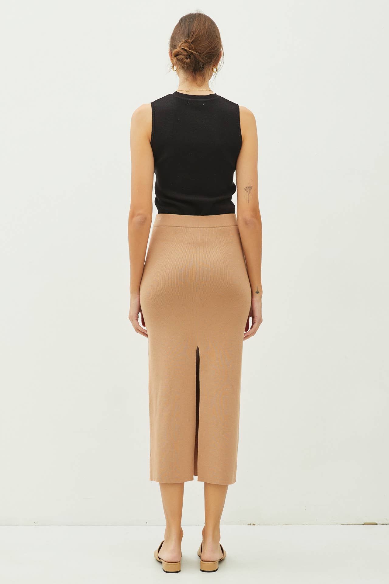 KNITTED HIGH RISE MIDI SKIRT