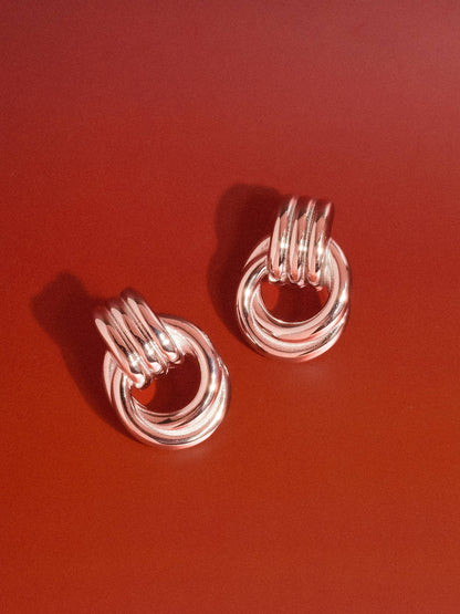 Wanda Hoops
