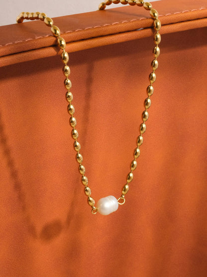 Vigne Pearl Necklace