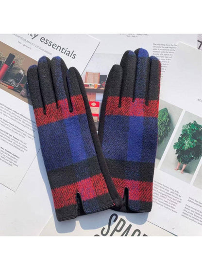 Plaid Touchscreen Gloves