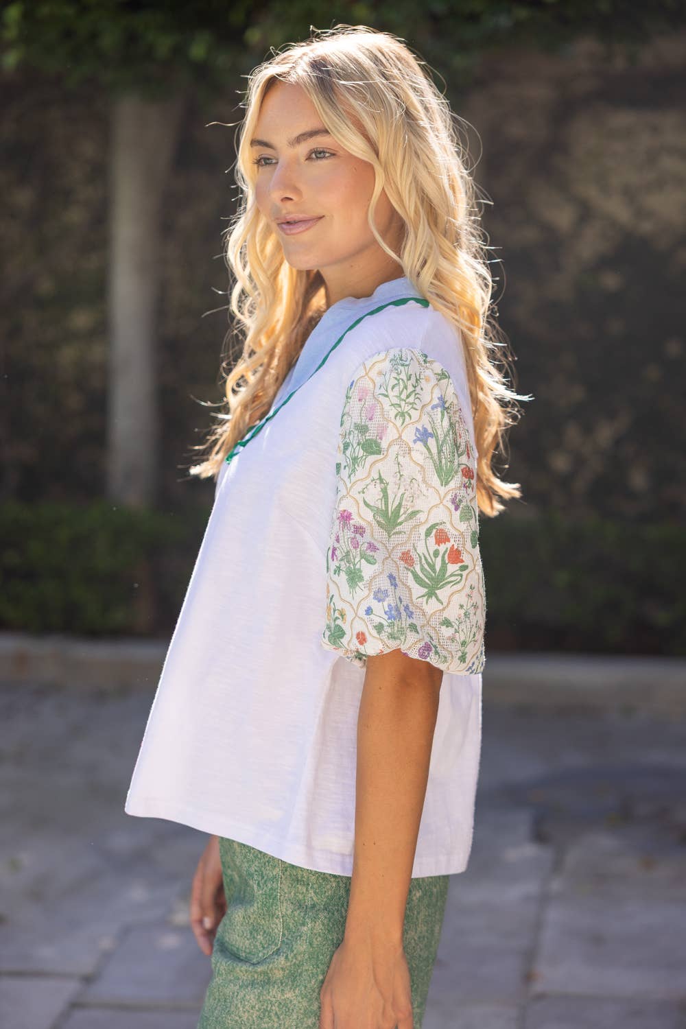 Textured Floral Bubble Sleeve