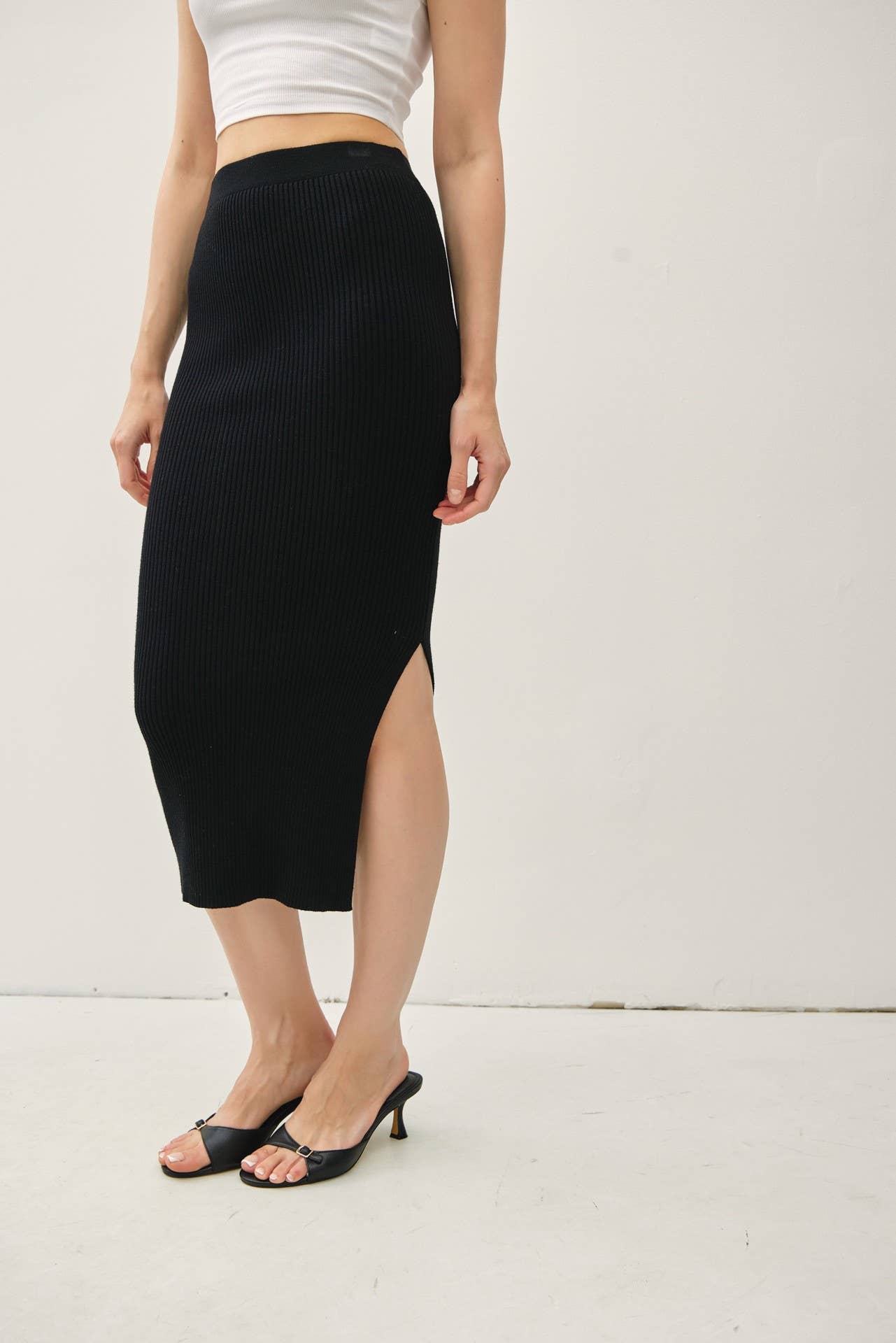 BODYCON MIDI SWEATER SKIRT