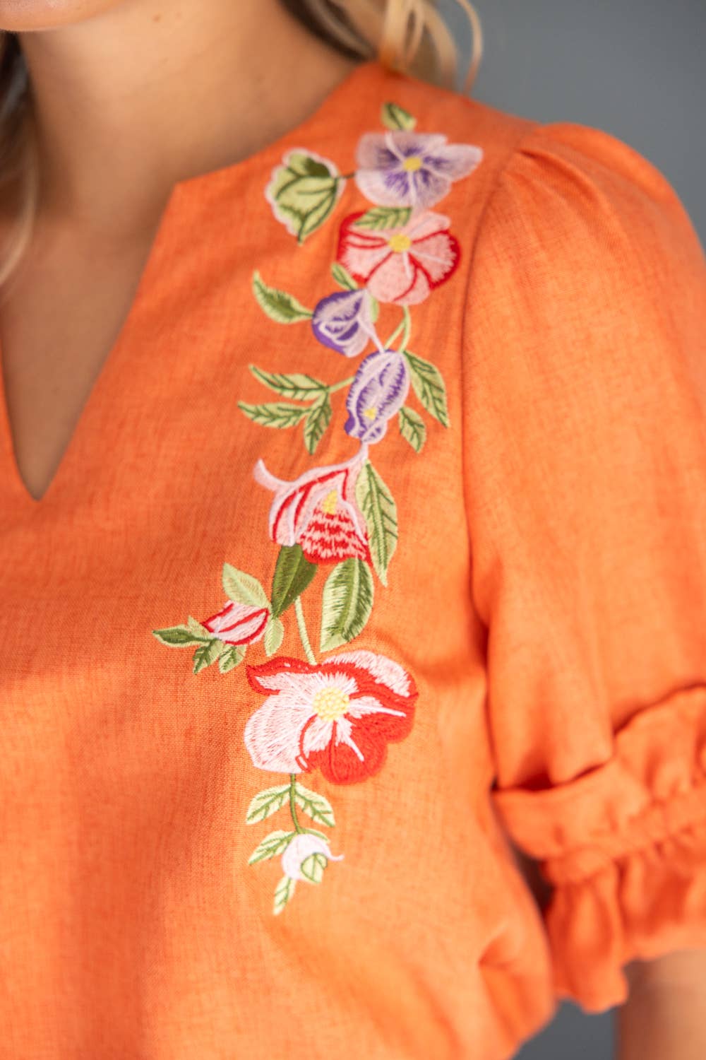 Floral Embroidery Elastic Ruffled Half Sleeve Top
