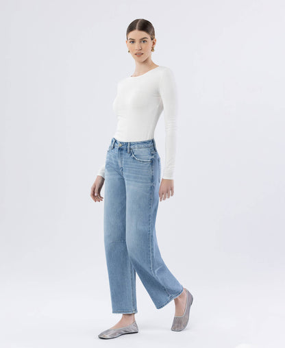 HIGH RISE MEDIUM LIGHT WASH WIDE BARREL JEANS