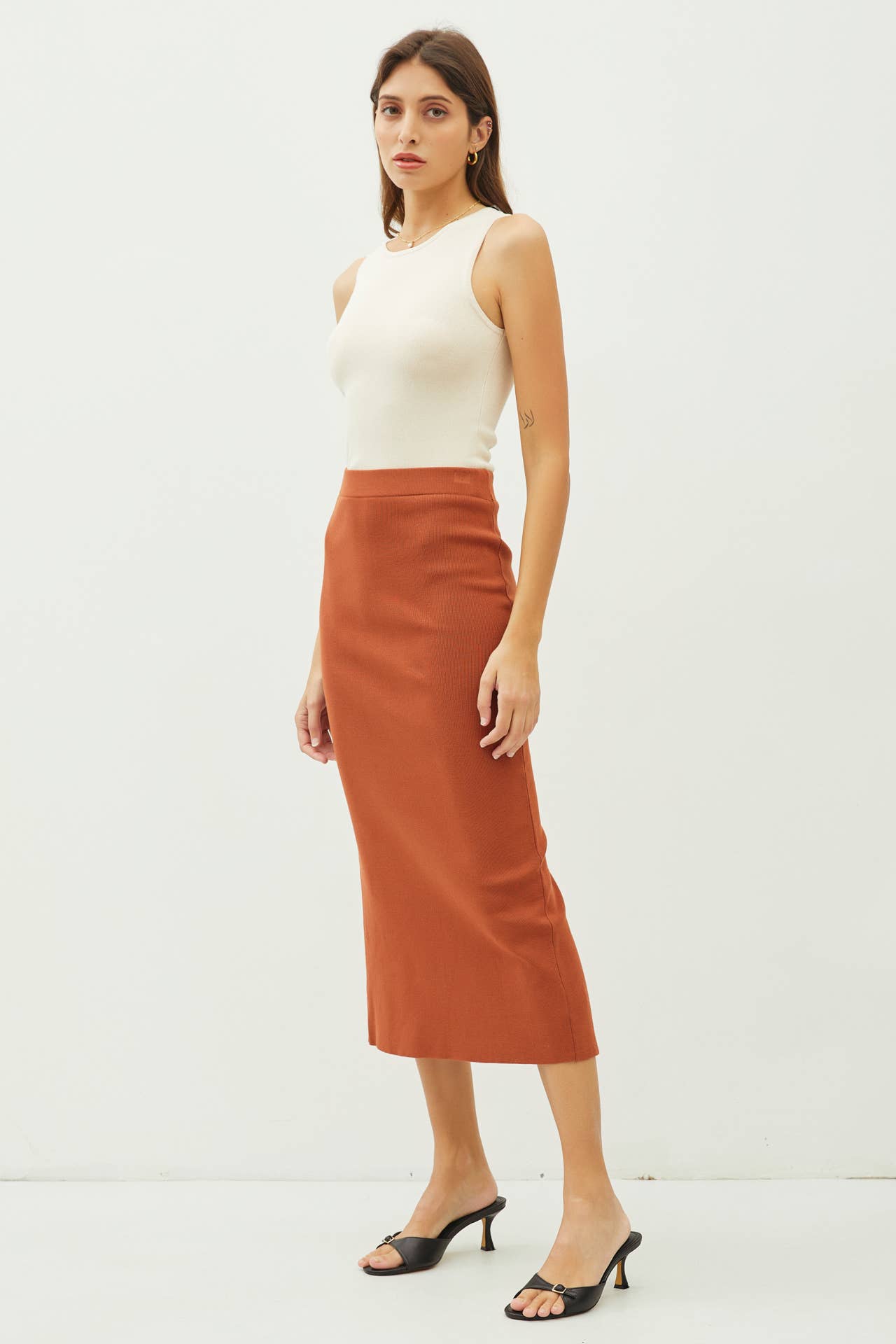 KNITTED HIGH RISE MIDI SKIRT