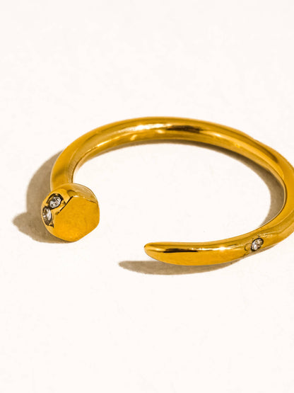 Vexa Nail Ring