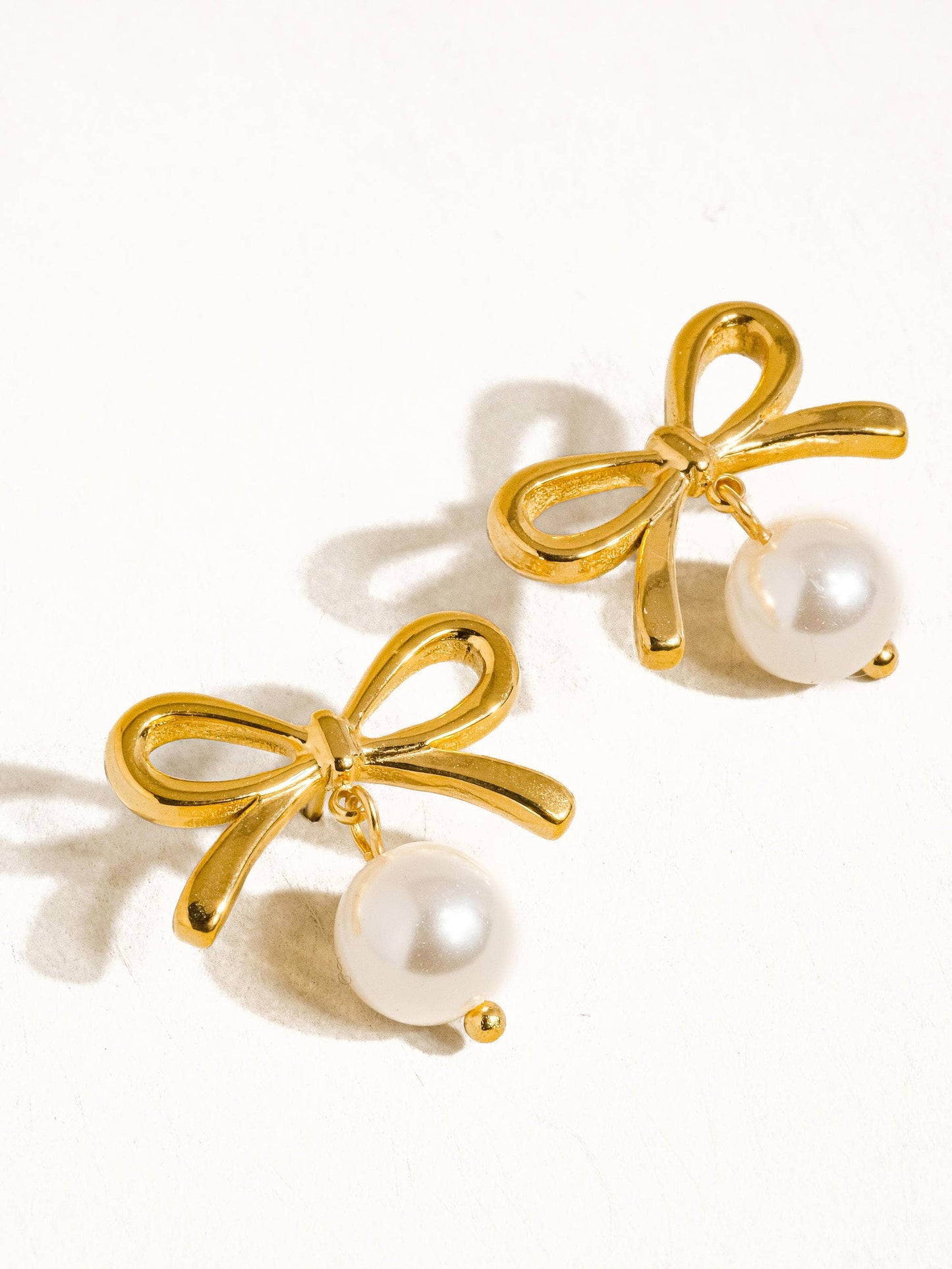 Aleah Bow Pearl Earring