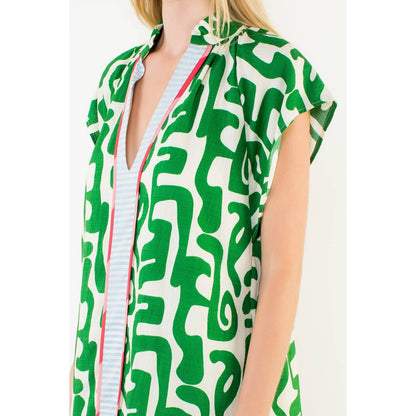 Short Sleeve Pattern V-Neck Dress