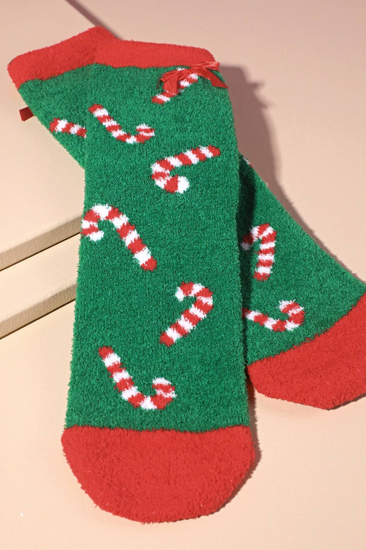 4 Pairs - Festive Holiday Pattern Fuzzy Socks Set