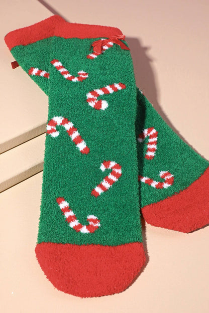 4 Pairs - Festive Holiday Pattern Fuzzy Socks Set