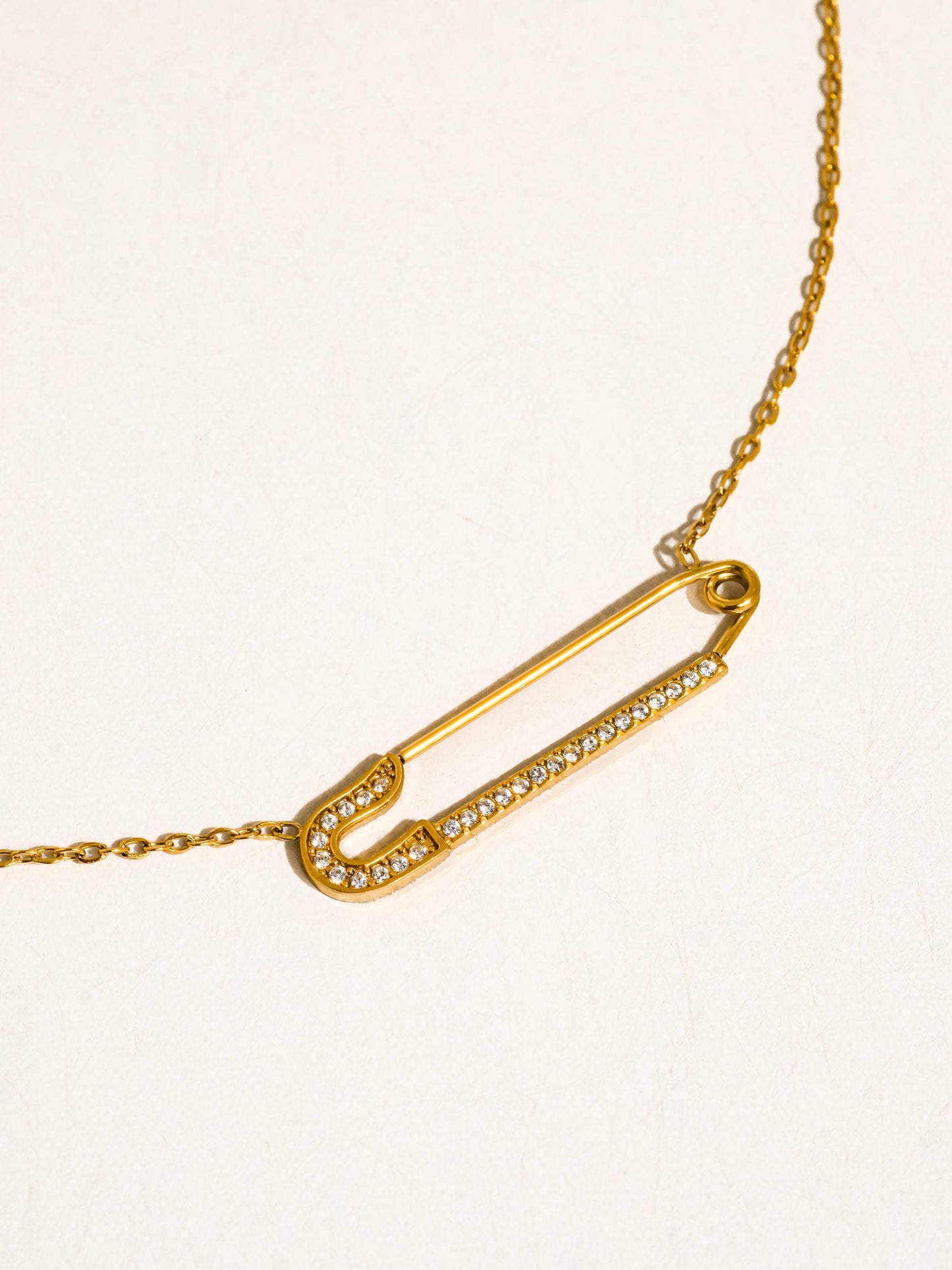 Lyselle Bar Necklace