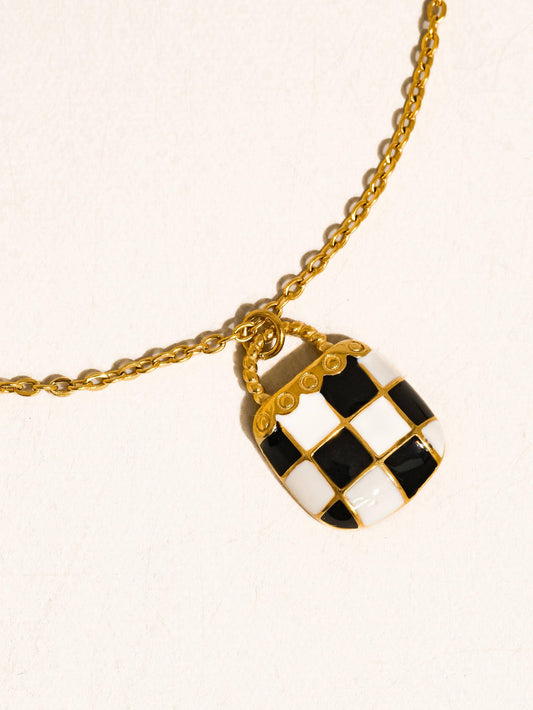 Onrae Pendant Necklace