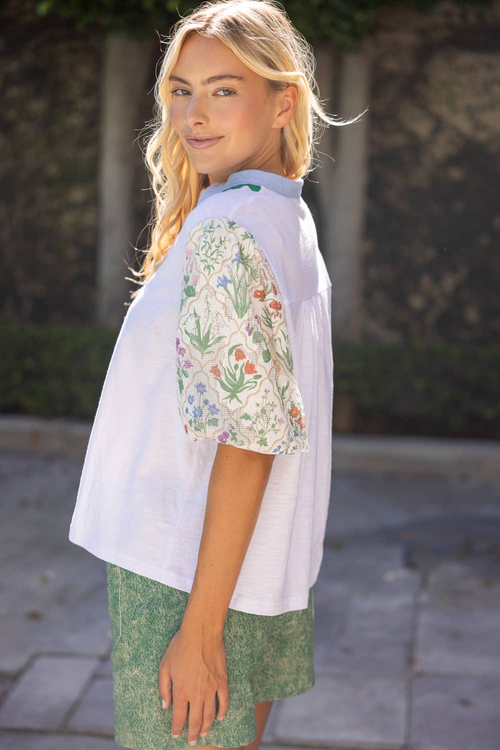 Textured Floral Bubble Sleeve