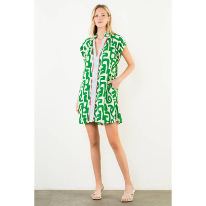 Short Sleeve Pattern V-Neck Dress