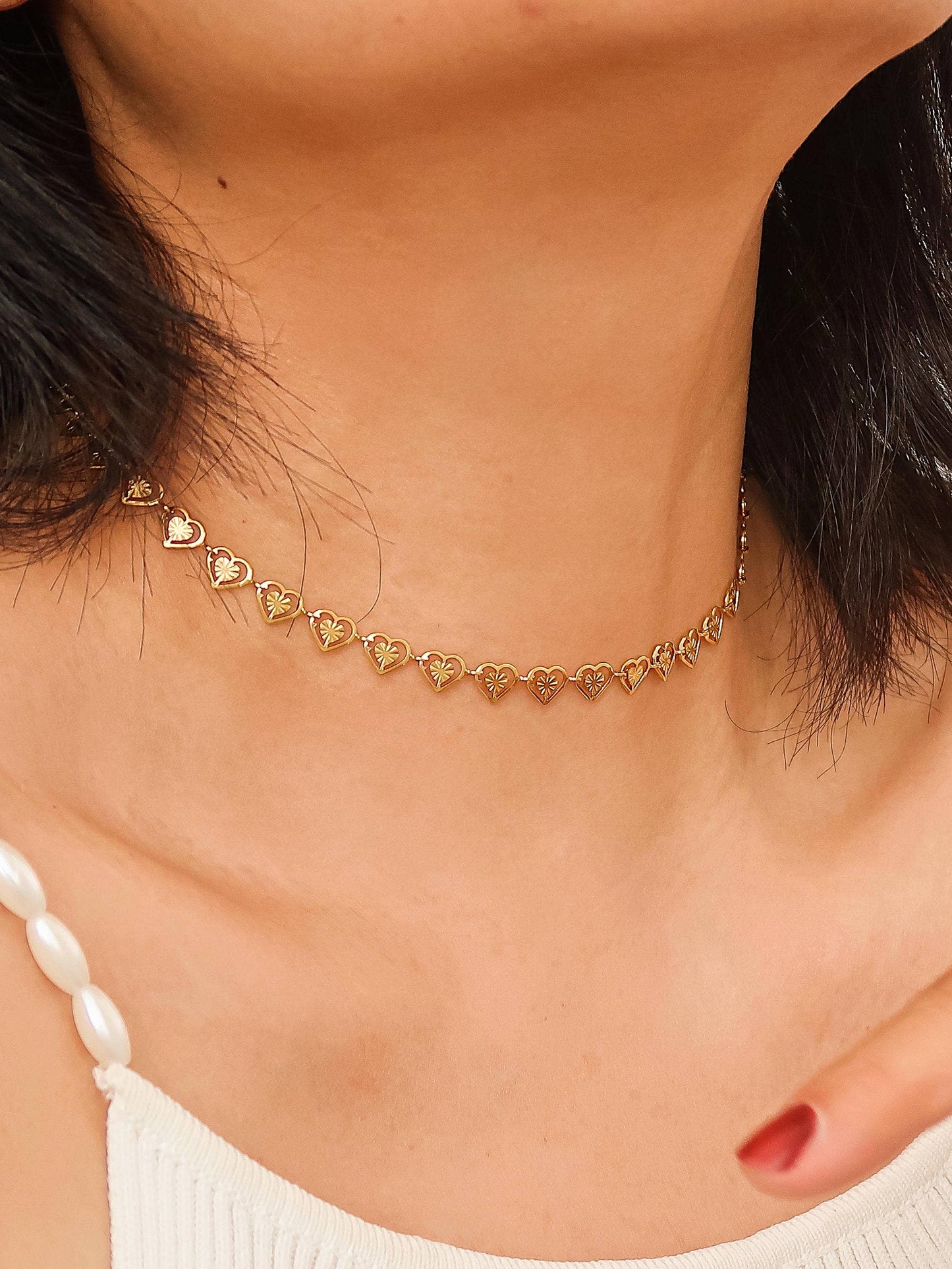 Agathe Heart Choker