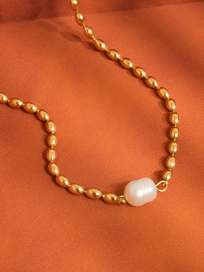 Vigne Pearl Necklace