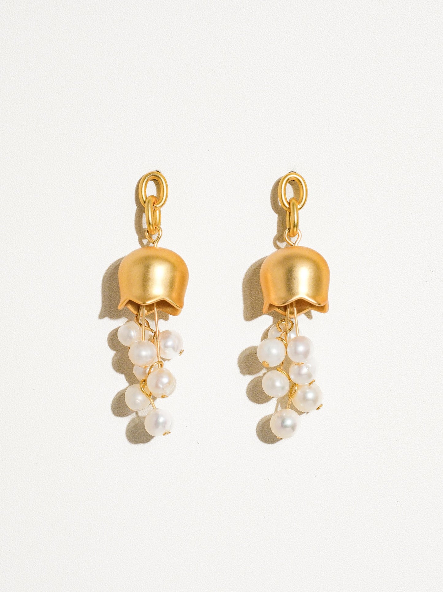 Matte Bellflower Pearl Earring