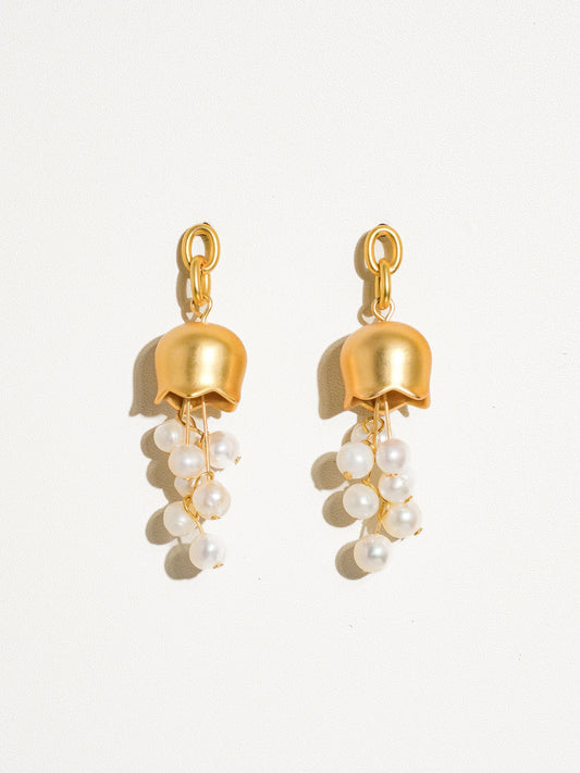 Matte Bellflower Pearl Earring