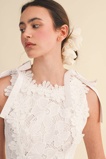 FLORAL CROCHET