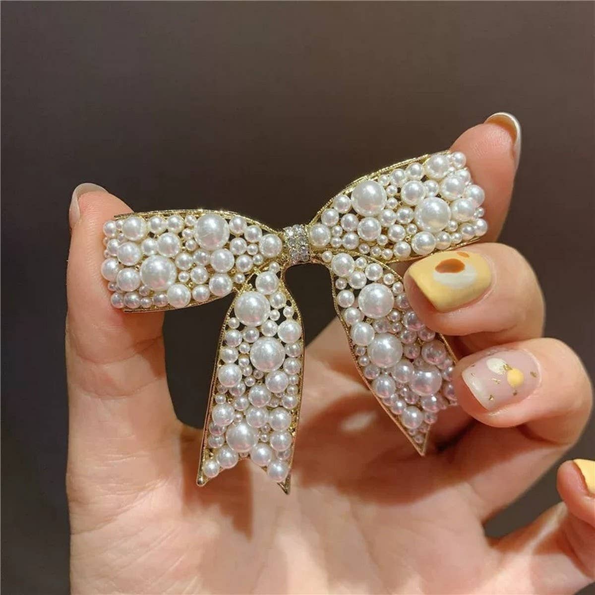 Pearl Bow Hair Clip