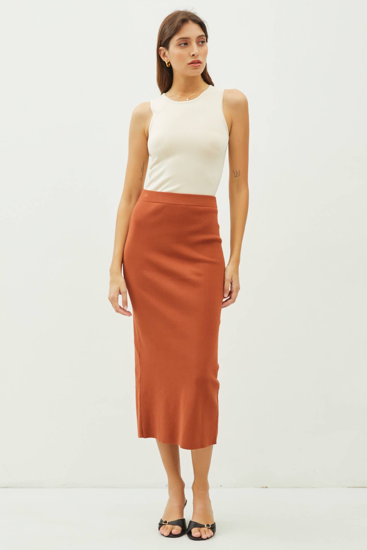 KNITTED HIGH RISE MIDI SKIRT