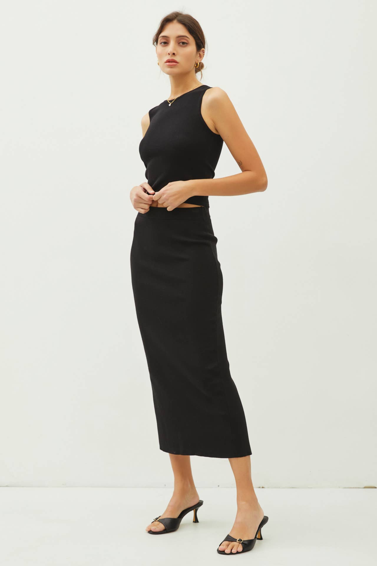 KNITTED HIGH RISE MIDI SKIRT