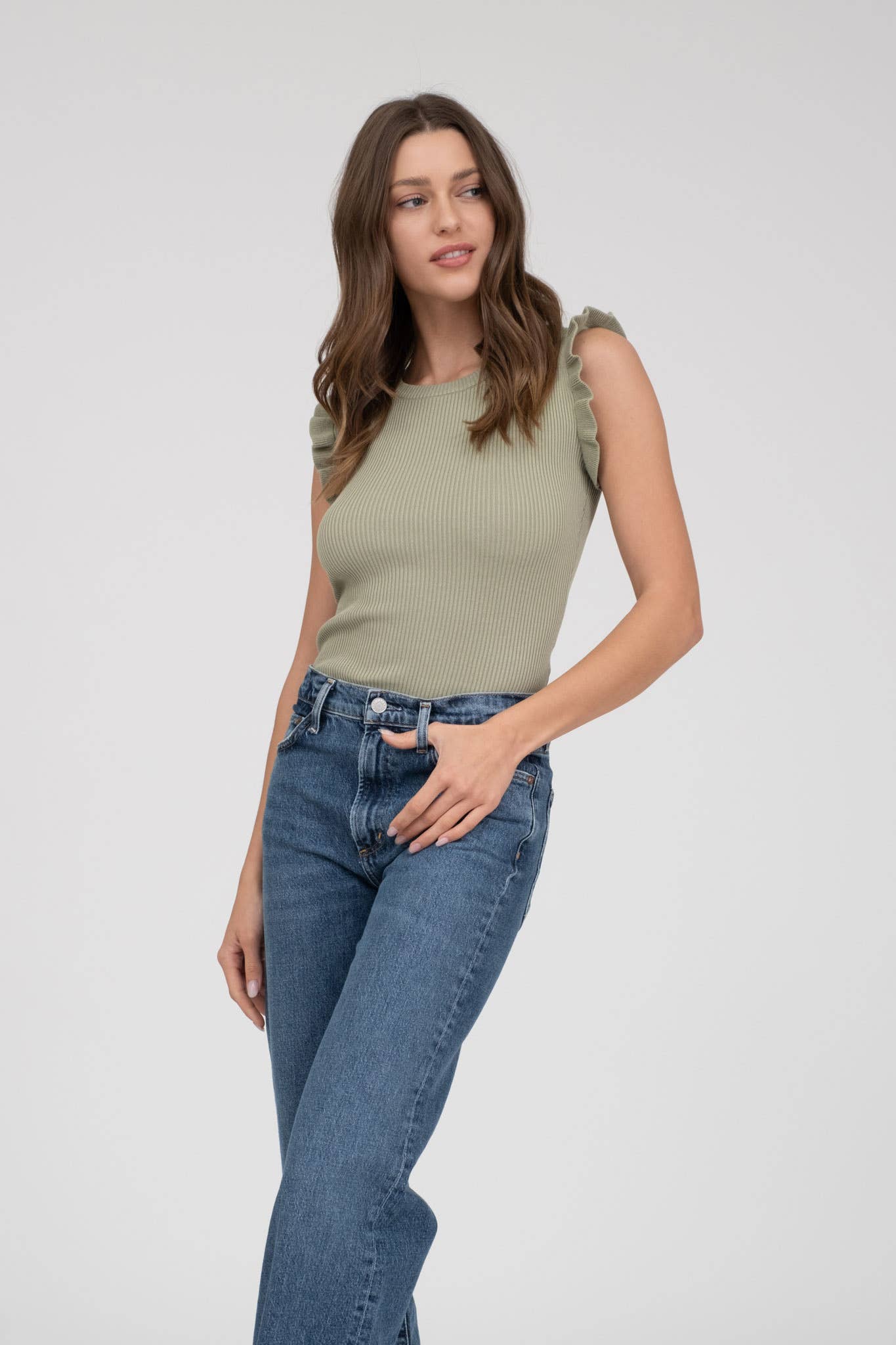 RUFFLE SLEEVELESS SWEATER KNIT TOP