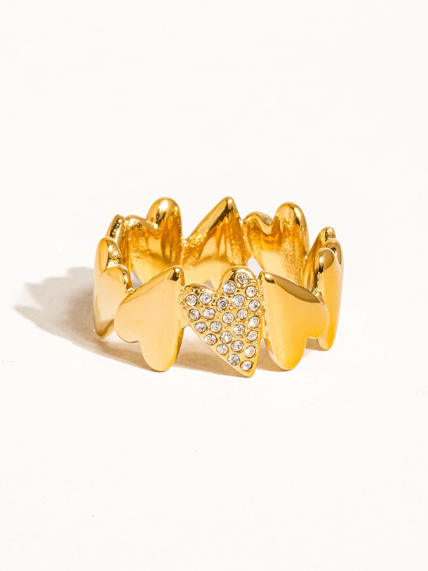 18k Gold Diamond Heart Ring