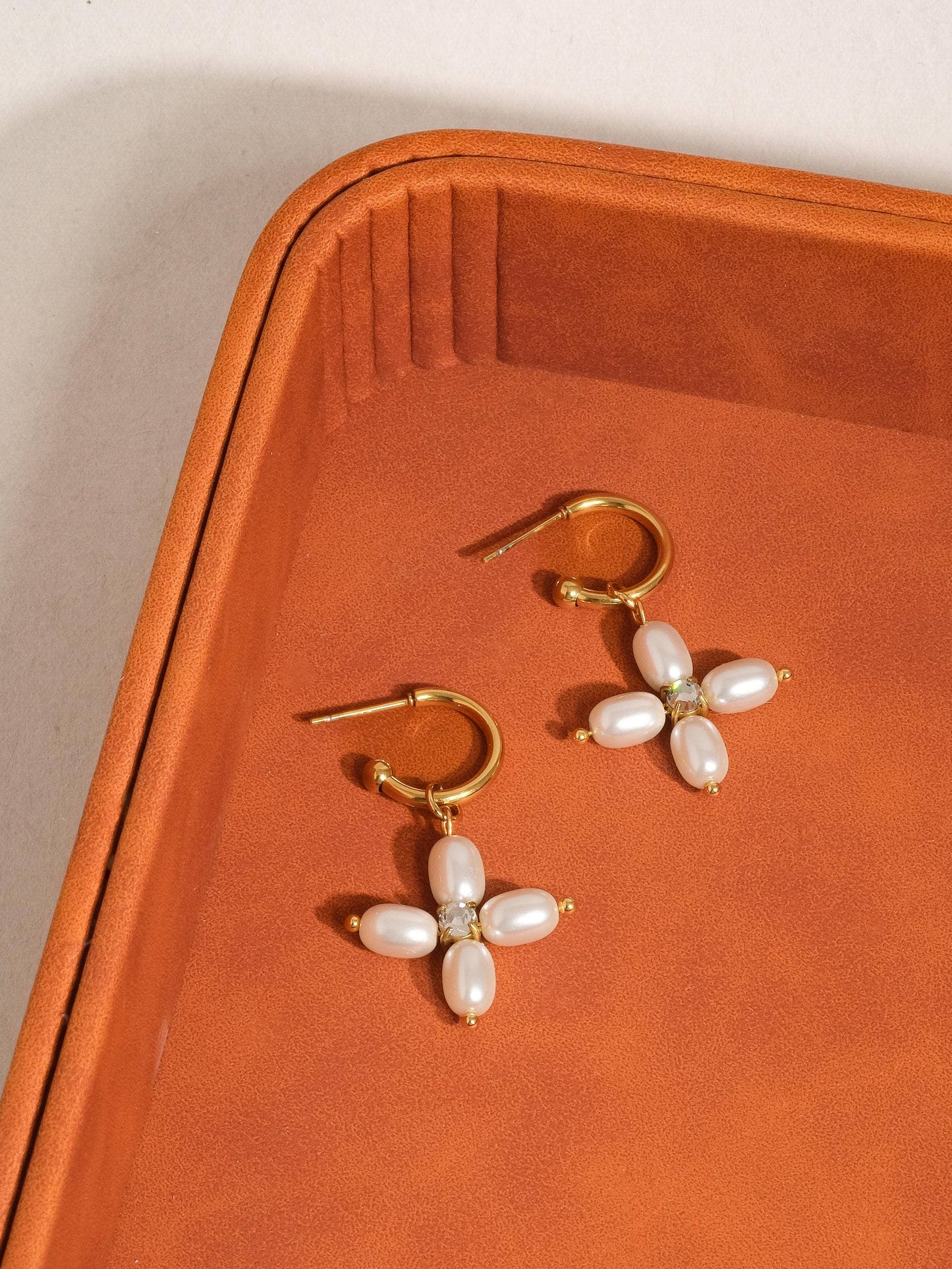 Chaleur Pearl Cross Hoops