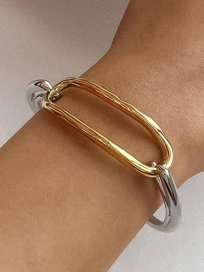 Lilith Hoop Bracelet