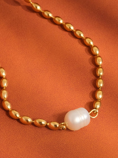 Vigne Pearl Necklace