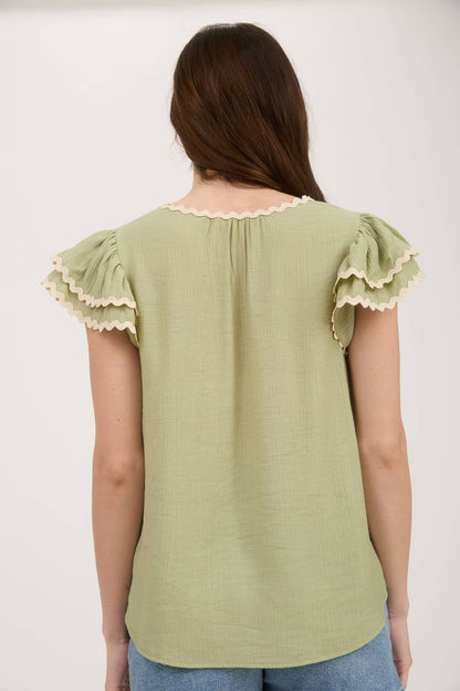 WAVY TRIM RUFFLE SLEEVE TOP