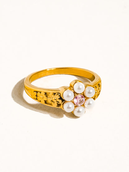 18k Gold Flower Ring
