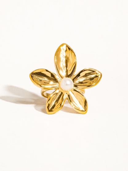 18k Gold Pearl Flower Ring