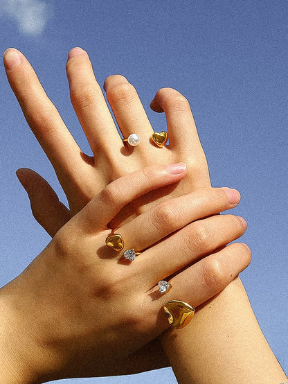 18k Gold Pearl Heart Ring