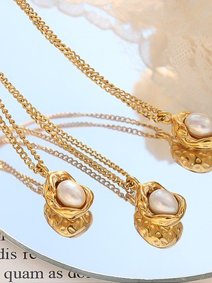 Natural Pearl Round Necklace