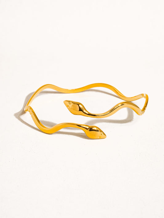 18k Gold Wavy Serpent Bracelet